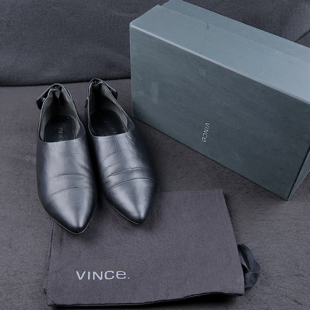 Vince Noel Cap Toe Flat